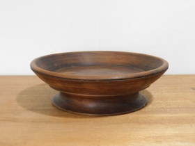 ①李朝木製刳貫円形小膳