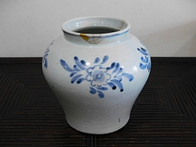 ⑤李朝染付花紋立壺小 3