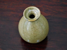 ②高麗青磁盤口徳利３