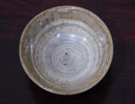 ③李朝刷毛目大振平盃２