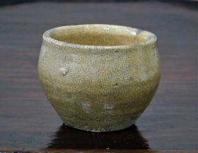 ③李朝井戸手盃１