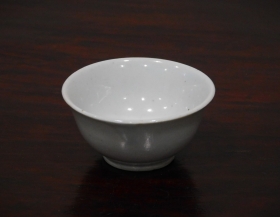 ④李朝初期白磁盃小１