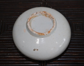 ①李朝初期白磁壺 3