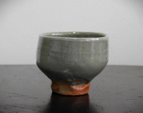 ④李朝緑釉高脚盃 2