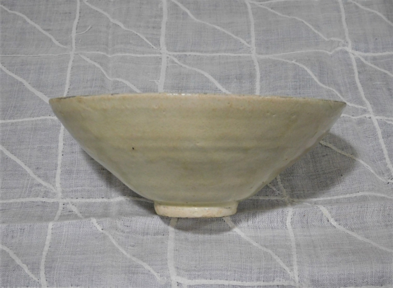①粉引茶碗３